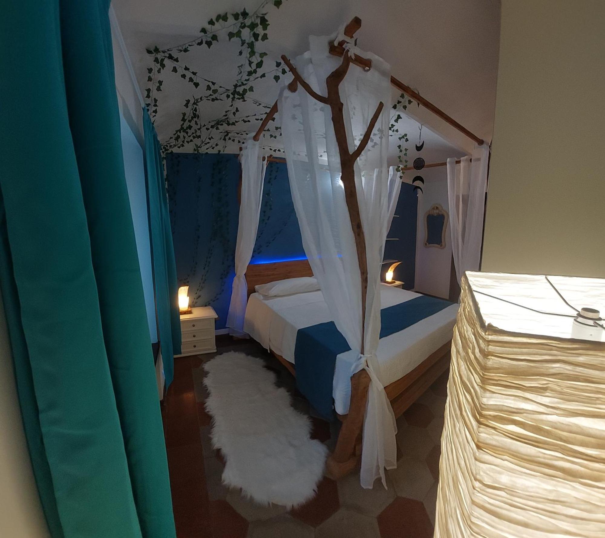 Hotel Fairy Castle Castelnuovo Don Bosco Exterior foto